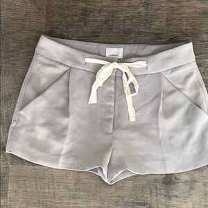 Wilfred High Waist Cream Shorts